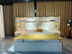 Suite moderno sólido de los mediados de siglo con Cherry Light Dresser King Bed casero
